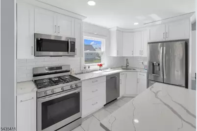 29 Stansfield Pl, North Haledon, NJ 07508 - Photo 6