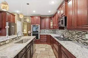 7 Natures Ct, Mount Olive, NJ 07836 - Photo 14