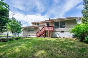 319 Winifred Dr, Totowa, NJ 07512 - Photo 16
