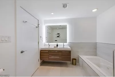 1100 Clinton St #101, Hoboken, NJ 07030 - Photo 24