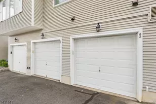 33 Crestmont Rd, Bedminster Township, NJ 07921 - Photo 20