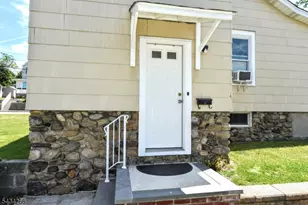 52 Central Ave, Butler, NJ 07405 - Photo 12