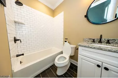 21 Stonybrook Cir, Fairfield, NJ 07004 - Photo 12