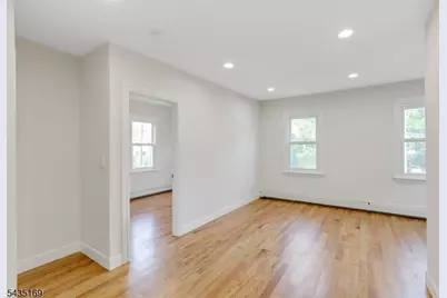 161 Ashland Ave Unit 2, Bloomfield, NJ 07003 - Photo 4