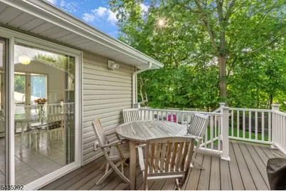 31 Monhegan Ave, Wayne Twp., NJ 07470 - Photo 8