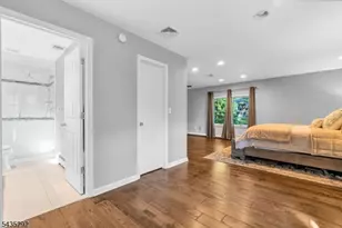 31 Monhegan Ave, Wayne Twp., NJ 07470 - Photo 24