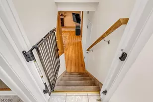 31 Monhegan Ave, Wayne Twp., NJ 07470 - Photo 40