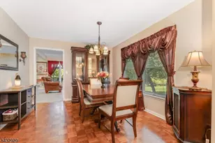 34 Pond Ridge Dr, Clinton, NJ 08809 - Photo 4