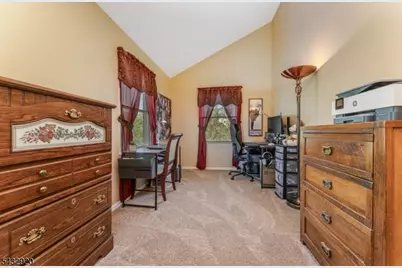 34 Pond Ridge Dr, Clinton, NJ 08809 - Photo 28