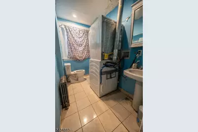 128 W 8th St, Plainfield, NJ 07060 - Photo 16