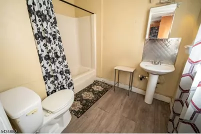 128 W 8th St, Plainfield, NJ 07060 - Photo 30