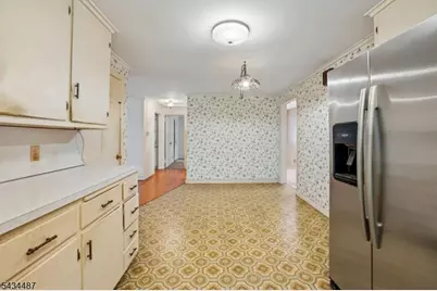 137 Beekman Rd, Summit, NJ 07901 - Photo 14