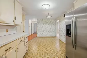 137 Beekman Rd, Summit, NJ 07901 - Photo 14