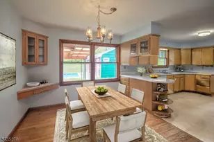 7 Mosle Rd, Peapack Gladstone Boro, NJ 07934 - Photo 6