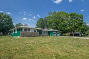 7 Mosle Rd, Peapack Gladstone Boro, NJ 07934 - Photo 2