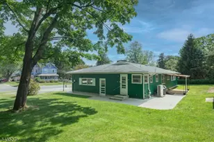 7 Mosle Rd, Peapack Gladstone Boro, NJ 07934 - Photo 18