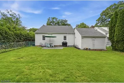 47 Victor Pl, Hawthorne, NJ 07506 - Photo 32