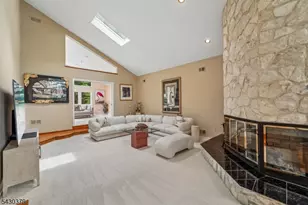 8 Union Hill Rd, Denville, NJ 07834 - Photo 4