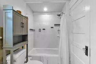 105 Somerville Rd, Bedminster Township, NJ 07921 - Photo 24