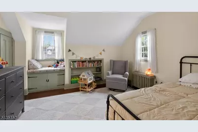 8 Normandie Pl, Cranford Township, NJ 07016 - Photo 18