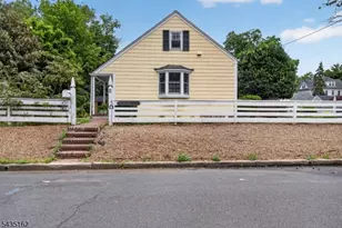 8 Normandie Pl, Cranford Township, NJ 07016 - Photo 2