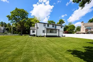 27 Grandview Dr, Wayne, NJ 07470 - Photo 38
