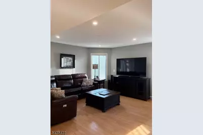 37 Delbarton Ct #37, Washington Township, NJ 07840 - Photo 2