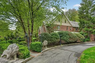 969 Woodland Ave, Plainfield, NJ 07060 - Photo 2