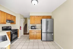 44 Morgan Ct, Bedminster Township, NJ 07921 - Photo 8