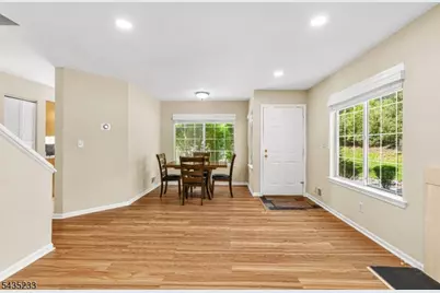 44 Morgan Court, Bedminster Township, NJ 07921 - Photo 4