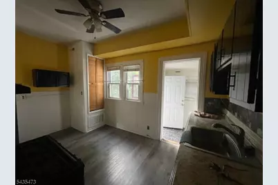 12 Rutgers Pl #1, Passaic, NJ 07055 - Photo 4