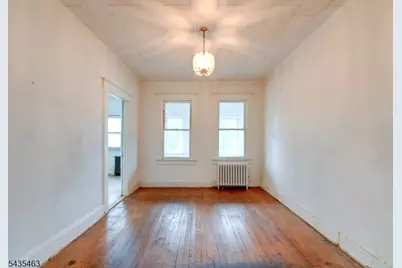 110 W 16th St, Linden, NJ 07036 - Photo 22