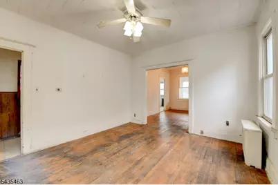 110 W 16th St, Linden, NJ 07036 - Photo 18
