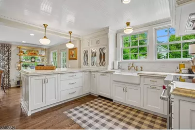 32 Potterstown Rd, Tewksbury Township, NJ 08833 - Photo 8