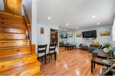 19 Albert St, North Arlington, NJ 07031 - Photo 4