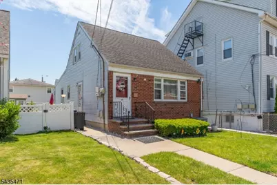 19 Albert St, North Arlington, NJ 07031 - Photo 2