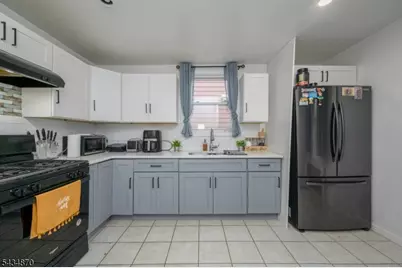 829-831 S 13th St, Newark, NJ 07108 - Photo 12