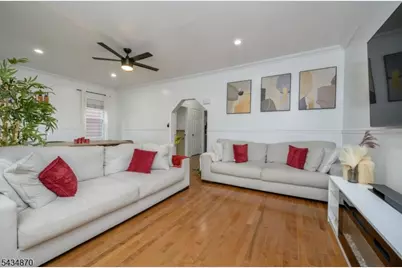 829-831 S 13th St, Newark, NJ 07108 - Photo 8