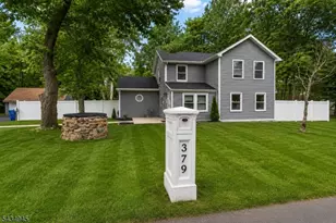 379 Old Georges Rd, North Brunswick Township, NJ 08902 - Photo 4