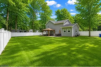 379 Old Georges Rd, North Brunswick Township, NJ 08902 - Photo 32