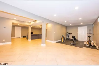 12 Rene Ct, Wayne Twp., NJ 07470 - Photo 24
