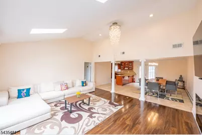 12 Rene Ct, Wayne, NJ 07470 - Photo 8