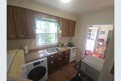 152B Boyden Ave #152B, Maplewood, NJ 07040 - Photo 8