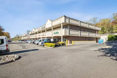 326 Route 22 W, Green Brook Township, NJ 08812 - Photo 2