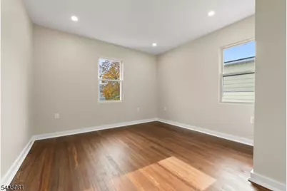 218 Ampere Pkwy, Bloomfield, NJ 07003 - Photo 18