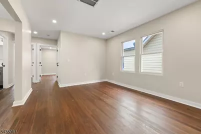 218 Ampere Pkwy, Bloomfield, NJ 07003 - Photo 22