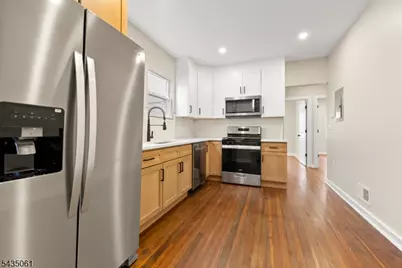 218 Ampere Pkwy, Bloomfield, NJ 07003 - Photo 8