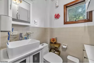 502 Merrill Ct, Orange, NJ 07050 - Photo 12