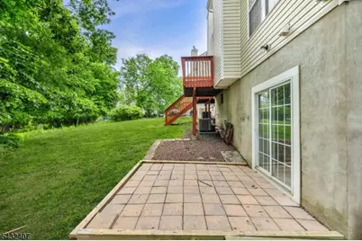 33 E Burgess Dr, Piscataway Township, NJ 08854 - Photo 40