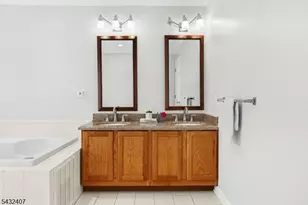 33 E Burgess Dr, Piscataway Township, NJ 08854 - Photo 24